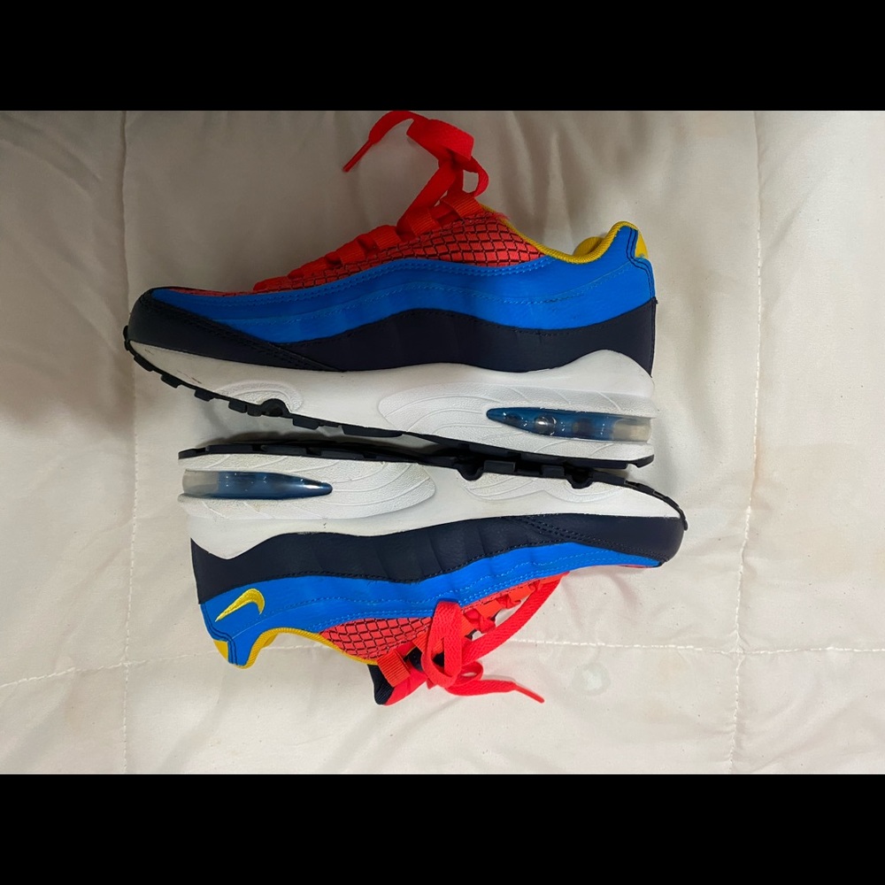 Boy’s Sneakers